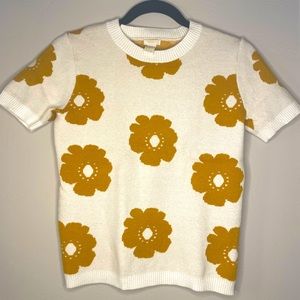Forever 21 Girls’ Short Sleeve Sweater with 70s Gold Flowers